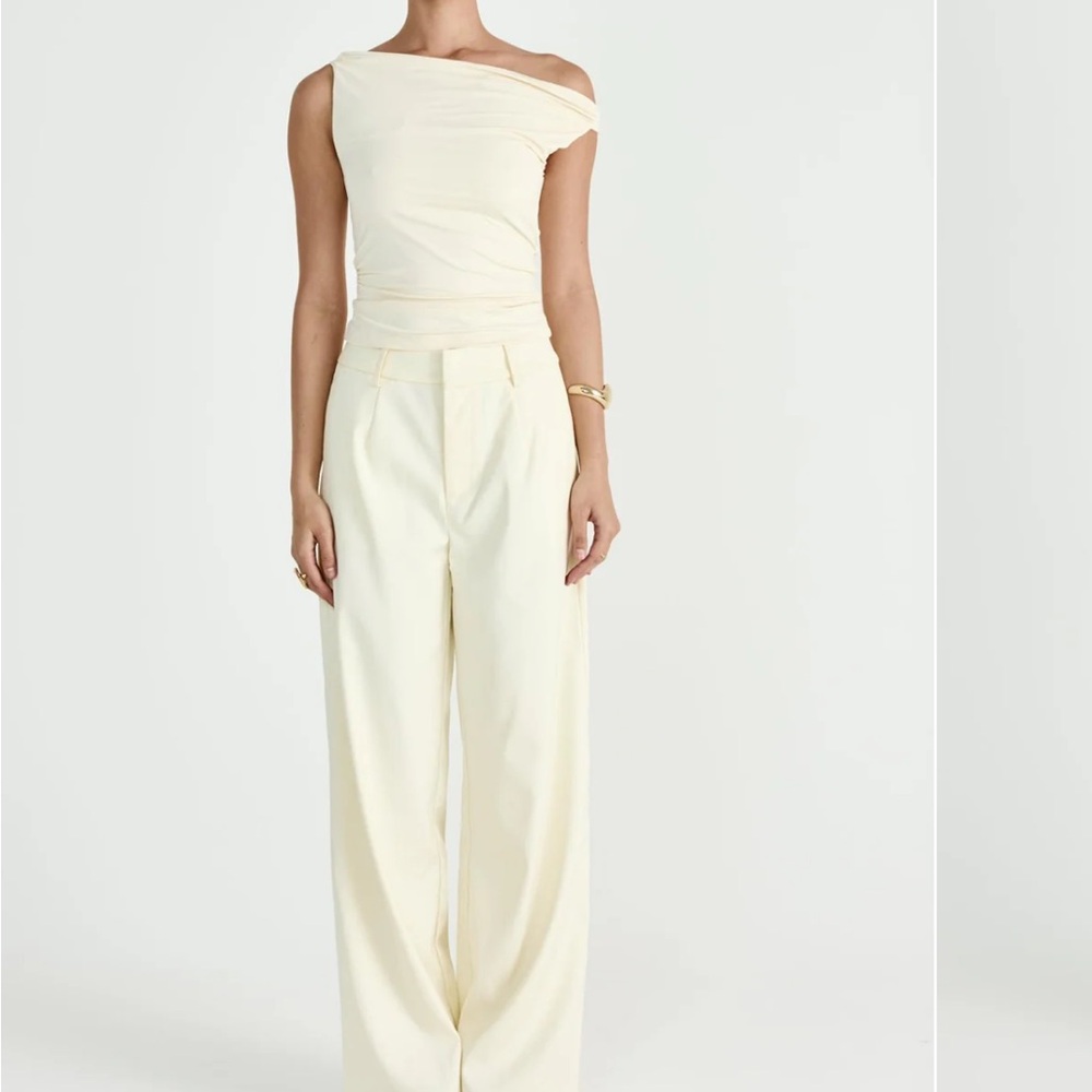 Keegan One-Shoulder Cream Top